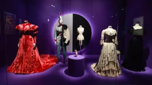 initial-exposition-percent-22paul-poiret-la-mode-est-une-fete-percent-22-musee-des-arts-decoratifs-paris-c-antonin-albert-2