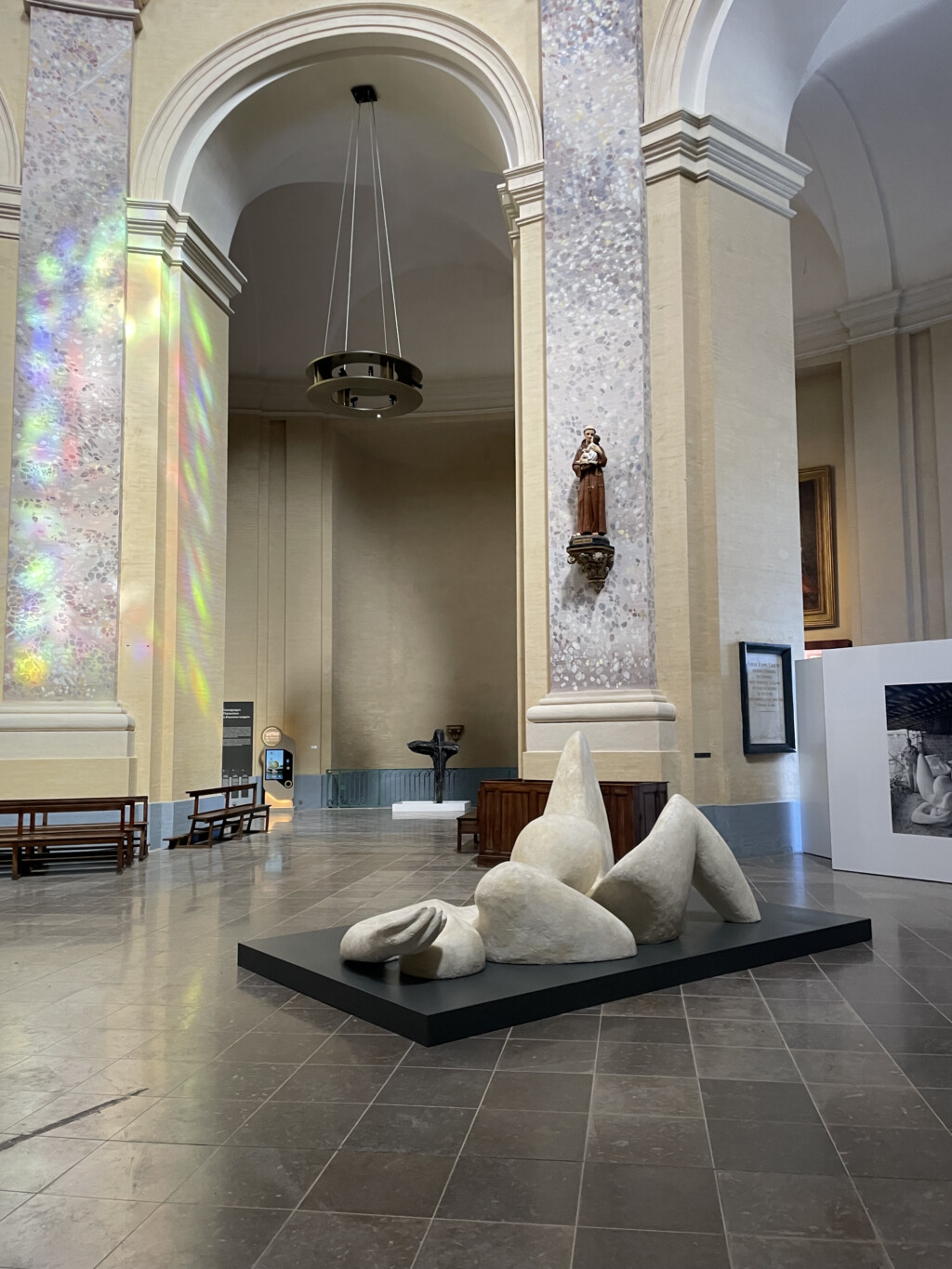 Exposition “Henri-Georges Adam – Un Moderne Révélé” : œuvres monumentales dans la Chapelle de La Grave, Toulouse