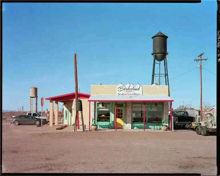 extreme-hotel-770x616-1