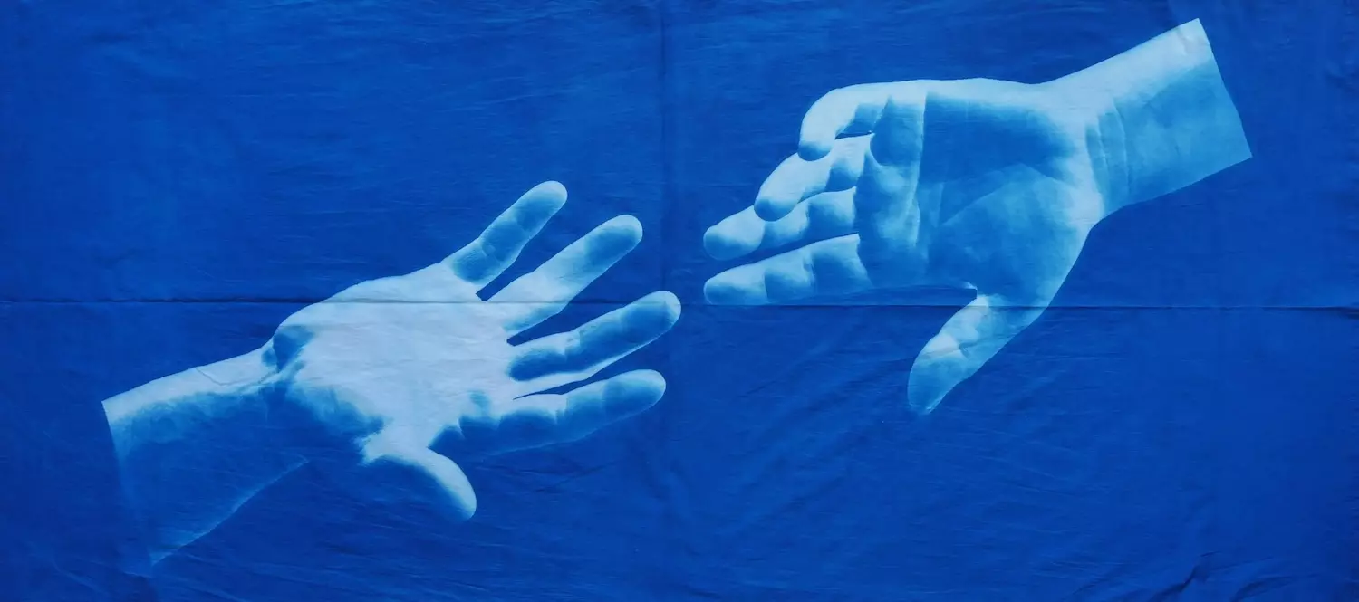 Visuel_gethan_myles_deux_mains - copie