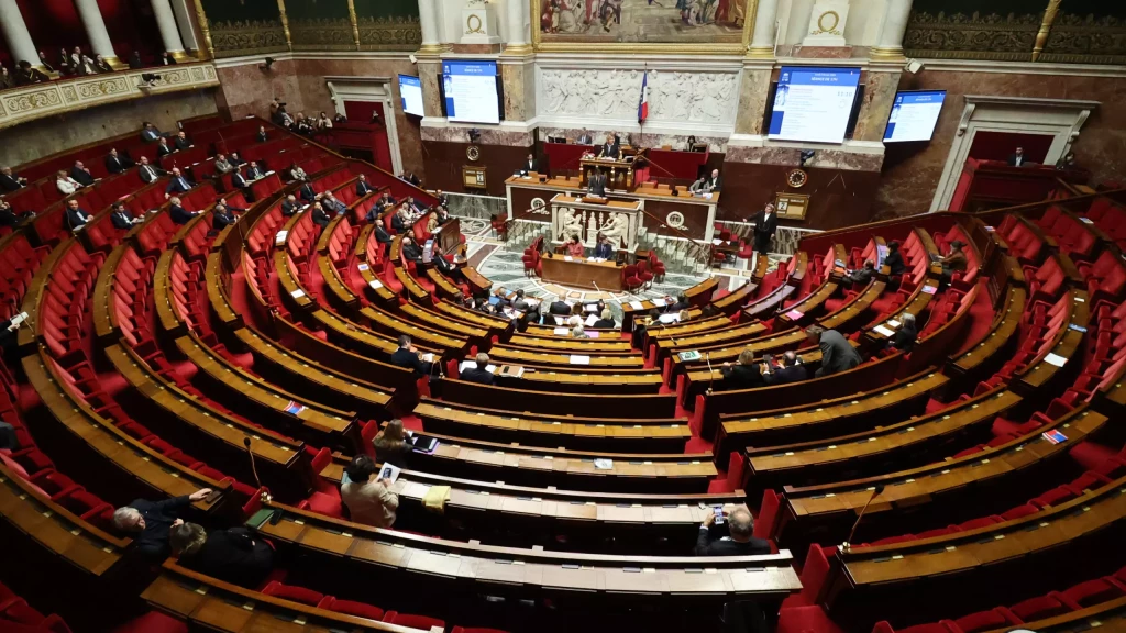 © AP/Antonin Albert