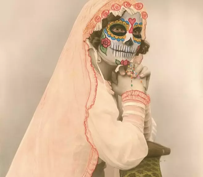 COMMUNIANTE MEXICAINE petite RVB_edited - copie