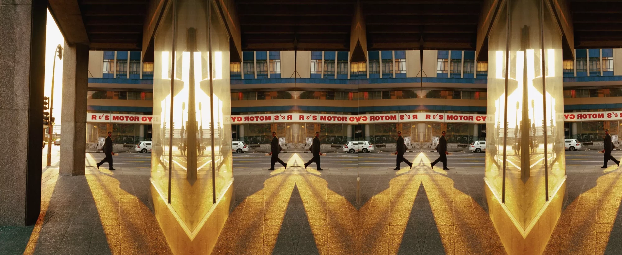 Voyage et couleurs : découvrez l’exposition EXTREME HOTEL de Raymond Depardon à Montpellier