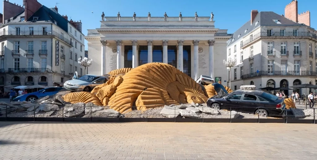 header-theo-mercier-fossil-opera-le-voyage-a-nantes-2026-martin-argyroglo-_-lvan-4-1800x909-1-1024x517