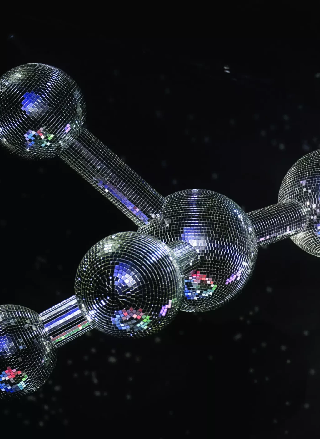 Jeanne-Susplugas_Disco-Ball-Alprazolam-2018-scaled-e1779288220292-1400x1920