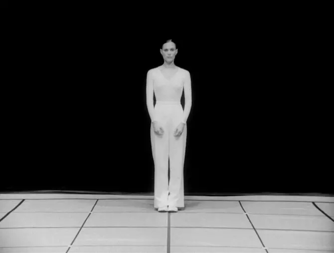 Lucinda Childs — une subversion du cadre