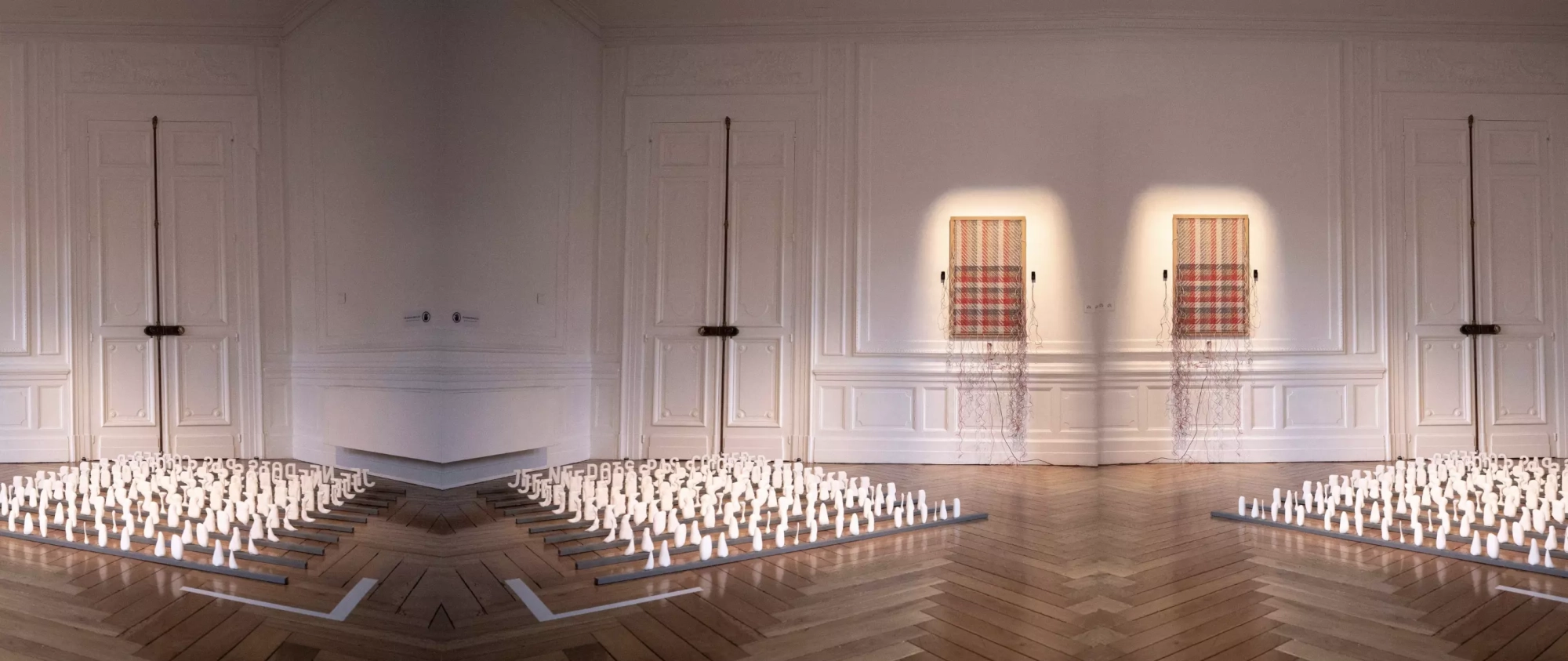 Quand l&rsquo;art numérique rencontre le tissage : l&rsquo;exposition de Cécile Babiole à Toulouse