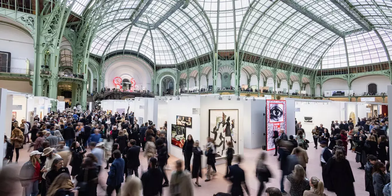 Art Basel Paris 2026 : une nouvelle liste diffusée pour dénoncer des violences sexistes et sexuelles