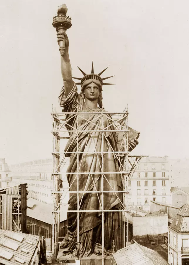 Fernique_Statue montée dans gaget Gauthier- musée Bartholdi Colmar